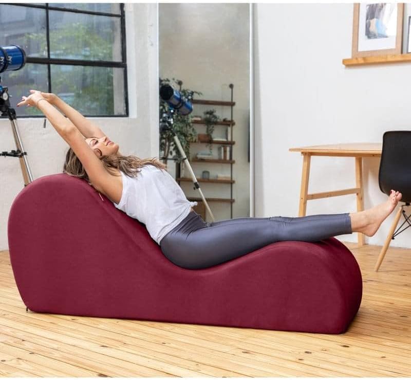 Comfynest Velvet S-Shape Sofa Modern Yoga Chaise Lounge Comfort with Vintage Charm (Red)